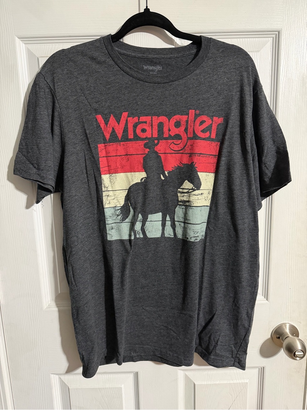 Wrangler Men’s Charcoal Graphic Tee with Retro Stripe and Cowboy Print